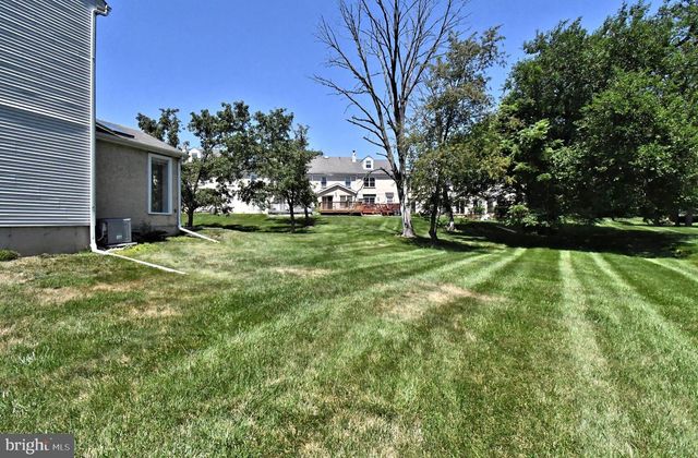 2489 HILLENDALE DR, West Norriton, PA 19403