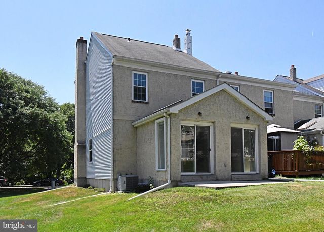 2489 HILLENDALE DR, West Norriton, PA 19403