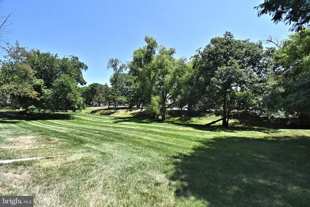 2489 HILLENDALE DR, West Norriton, PA 19403