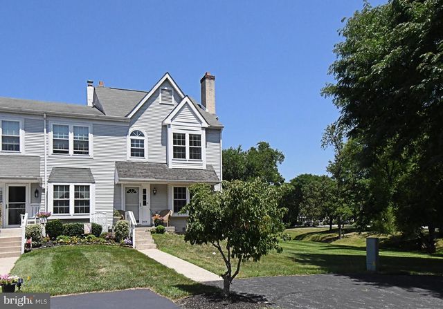 2489 HILLENDALE DR, West Norriton, PA 19403