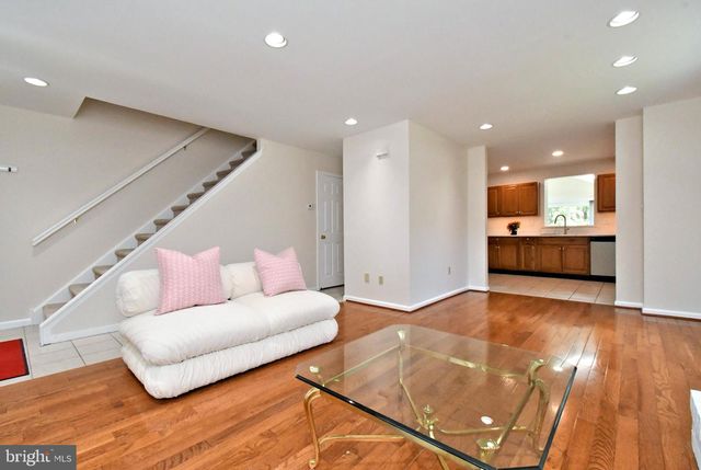 2489 HILLENDALE DR, West Norriton, PA 19403