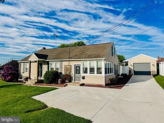 206 N PETERS ST, New Oxford, PA 17350