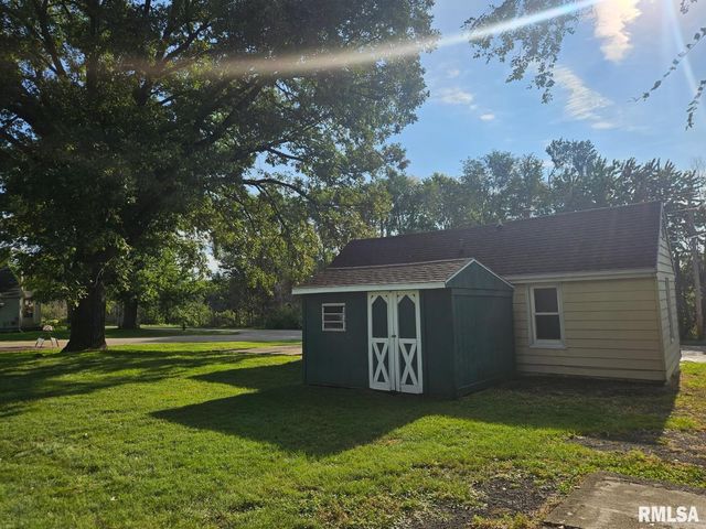 1223 N FRONT Street, Chillicothe, IL 61523