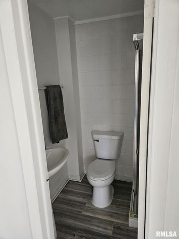 1223 N FRONT Street, Chillicothe, IL 61523