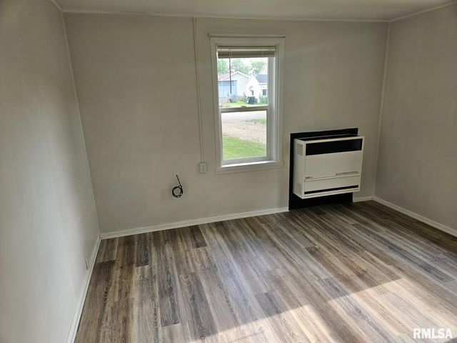 1223 N FRONT Street, Chillicothe, IL 61523