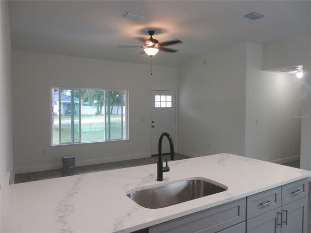 5925 SE 170TH COURT, Ocklawaha, FL 32179