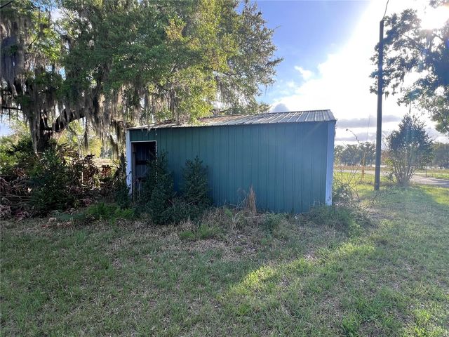 180 E 3RD AVENUE, Pierson, FL 32180
