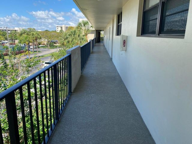 2420 Deer Creek Country Club Boulevard 302-D, Deerfield Beach, FL 33442