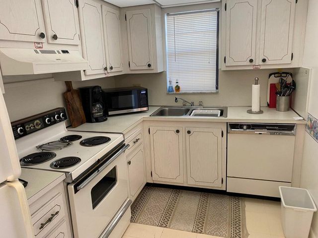 2420 Deer Creek Country Club Boulevard 302-D, Deerfield Beach, FL 33442