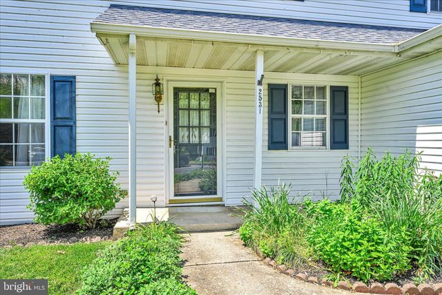 2531 VALLEY DR, Lancaster, PA 17603