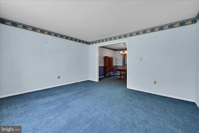 2531 VALLEY DR, Lancaster, PA 17603