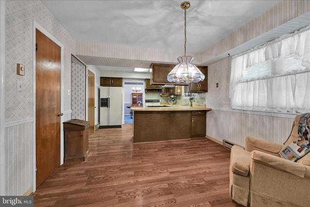 2531 VALLEY DR, Lancaster, PA 17603