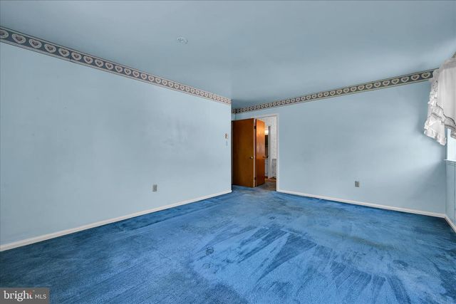 2531 VALLEY DR, Lancaster, PA 17603