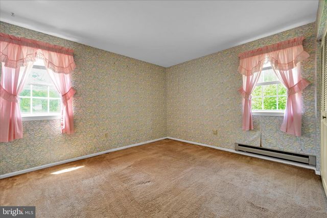2531 VALLEY DR, Lancaster, PA 17603