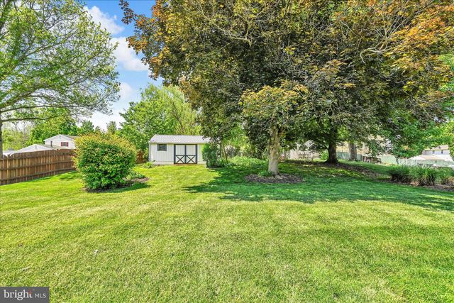 2531 VALLEY DR, Lancaster, PA 17603