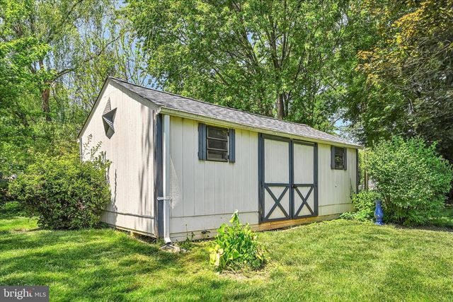 2531 VALLEY DR, Lancaster, PA 17603