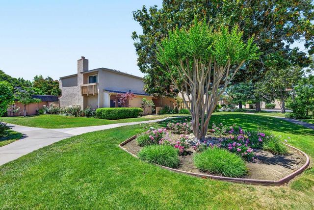 125 Connemara Way 53, Sunnyvale, CA 94087