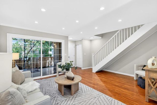 125 Connemara Way 53, Sunnyvale, CA 94087