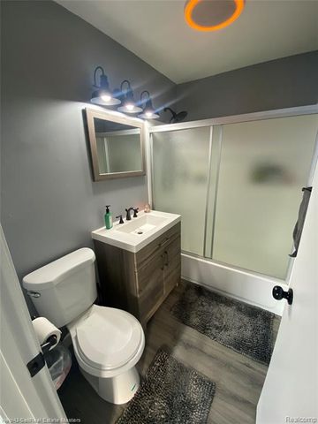 26501 Clancy Street, Roseville, MI 48066