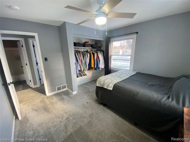 26501 Clancy Street, Roseville, MI 48066