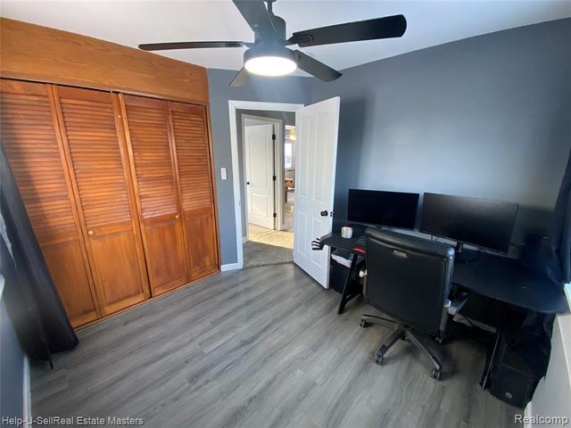 26501 Clancy Street, Roseville, MI 48066