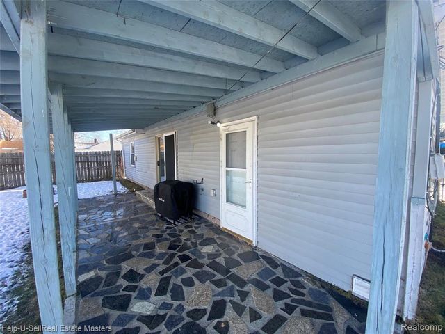 26501 Clancy Street, Roseville, MI 48066