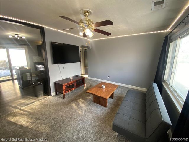 26501 Clancy Street, Roseville, MI 48066