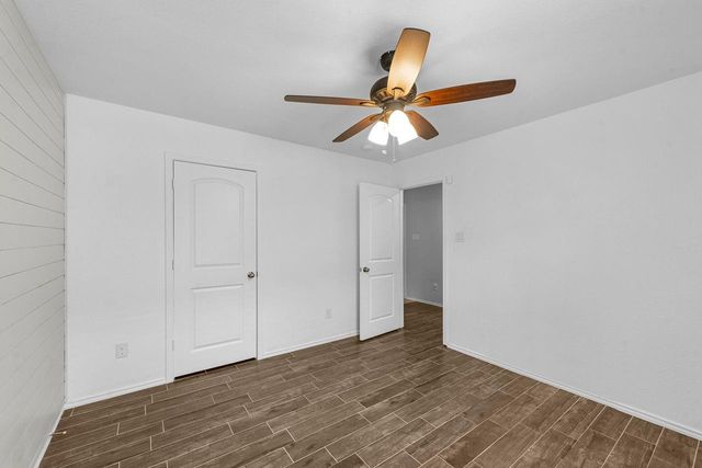 9415 Paloma Creek Drive, Tomball, TX 77375