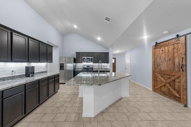 9415 Paloma Creek Drive, Tomball, TX 77375