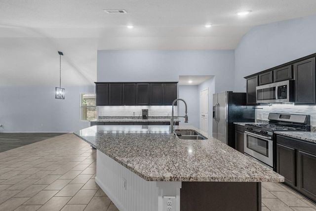 9415 Paloma Creek Drive, Tomball, TX 77375