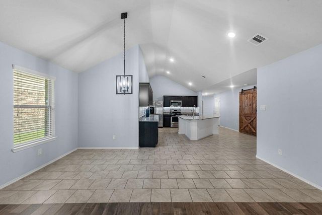 9415 Paloma Creek Drive, Tomball, TX 77375