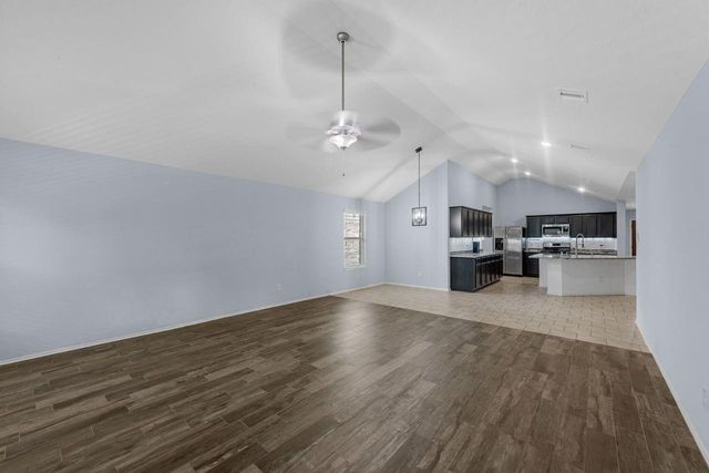 9415 Paloma Creek Drive, Tomball, TX 77375
