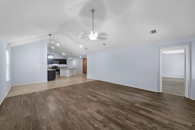 9415 Paloma Creek Drive, Tomball, TX 77375