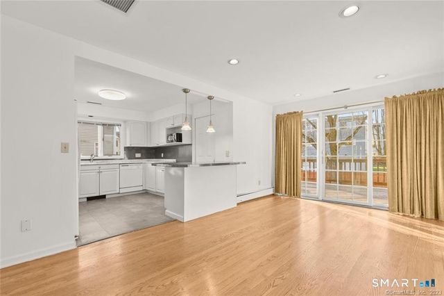 69 George Street, Stamford, CT 06902
