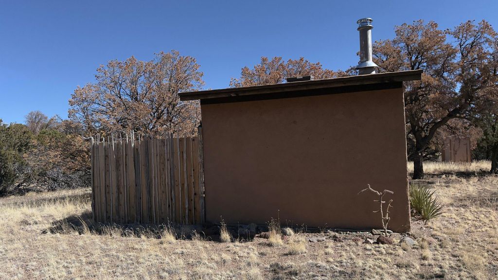 Image 18 of property listing at 21 Wildwood Loop, Datil, NM 87821