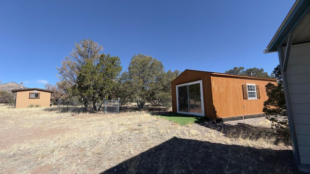 Image 34 of property listing at 21 Wildwood Loop, Datil, NM 87821