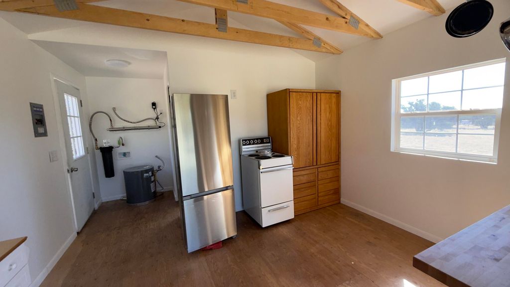 Image 8 of property listing at 21 Wildwood Loop, Datil, NM 87821