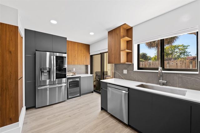 340 City View Drive, Fort Lauderdale, FL 33311