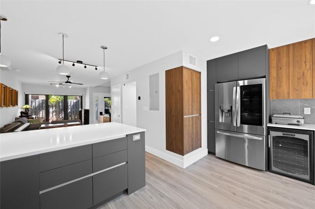 340 City View Drive, Fort Lauderdale, FL 33311