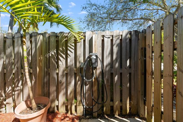 340 City View Drive, Fort Lauderdale, FL 33311