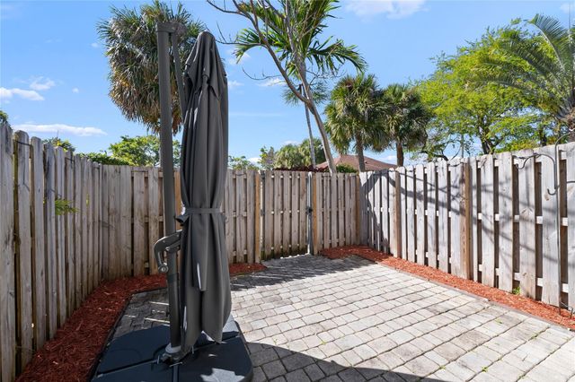 340 City View Drive, Fort Lauderdale, FL 33311