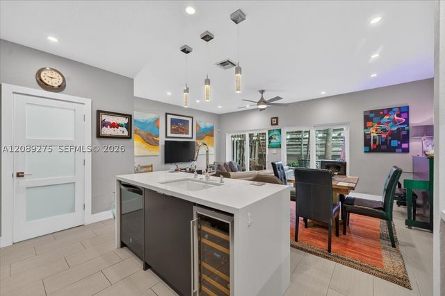 1765 NE 4th Ave E3, Fort Lauderdale, FL 33305