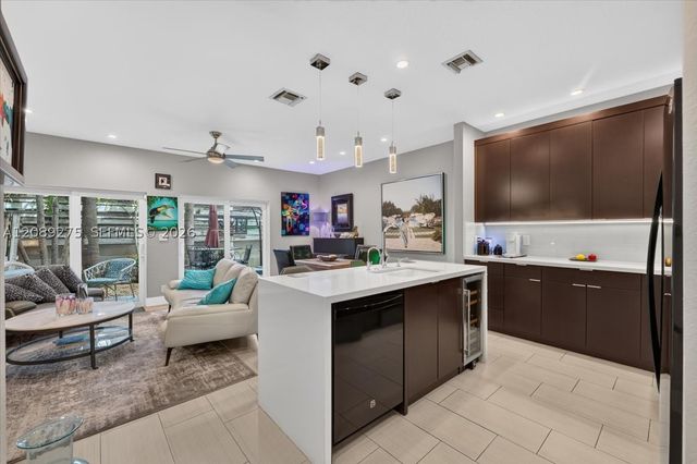 1765 NE 4th Ave E3, Fort Lauderdale, FL 33305
