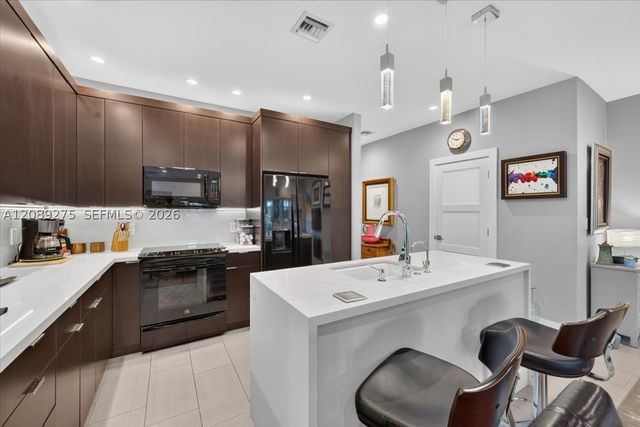 1765 NE 4th Ave E3, Fort Lauderdale, FL 33305
