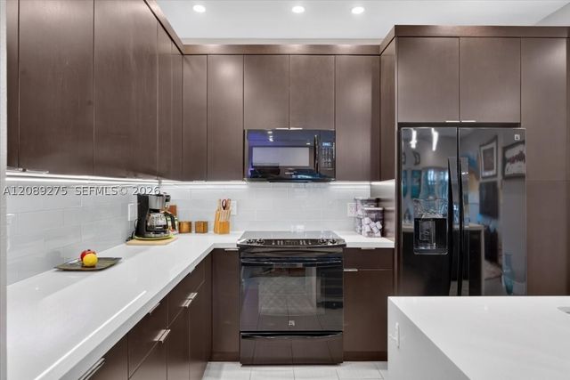 1765 NE 4th Ave E3, Fort Lauderdale, FL 33305