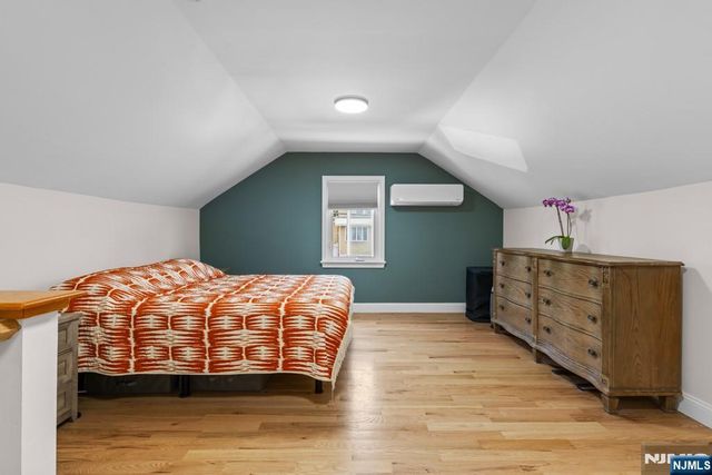 385 Copeland Avenue, Lyndhurst, NJ 07071