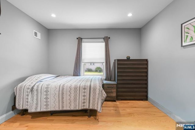 385 Copeland Avenue, Lyndhurst, NJ 07071