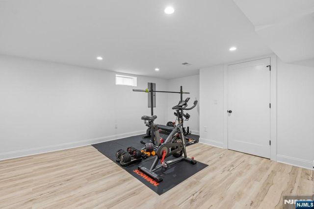 385 Copeland Avenue, Lyndhurst, NJ 07071