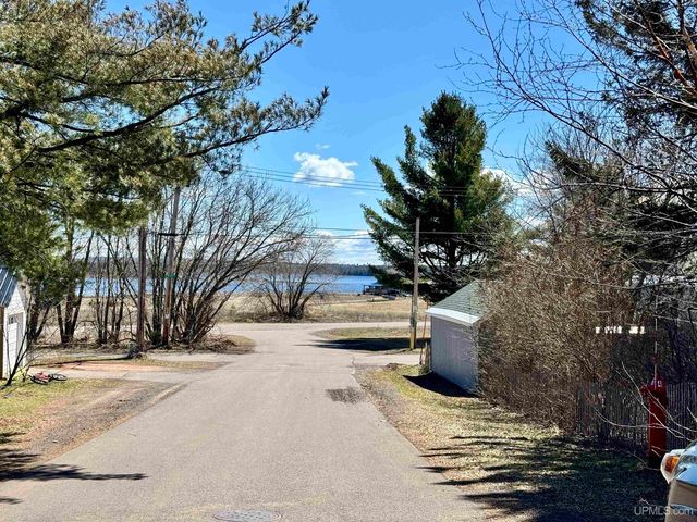 51944 Tamarack Street, Hubbell, MI 49934