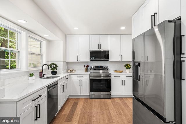 2308 WILLIAM AND MARY DR, Alexandria, VA 22308